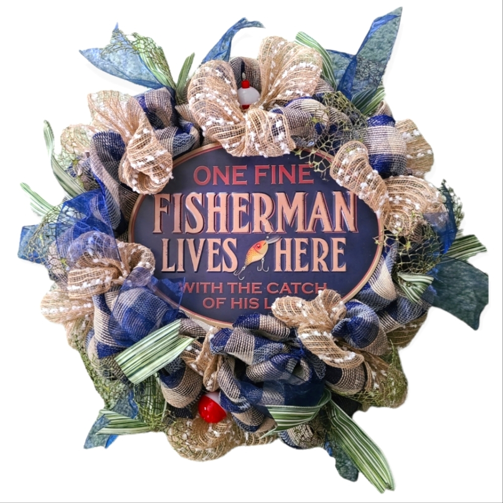 HANDMADE DECO MESH INE FINE FISHERMAN LIVES HERE WITH CATCH OF HIS LIFE